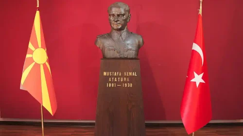 Atatürk Büste.