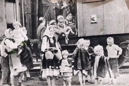 Flüchtlingskinder aus der Ägäis in Mazedonien im Jahr 1948.